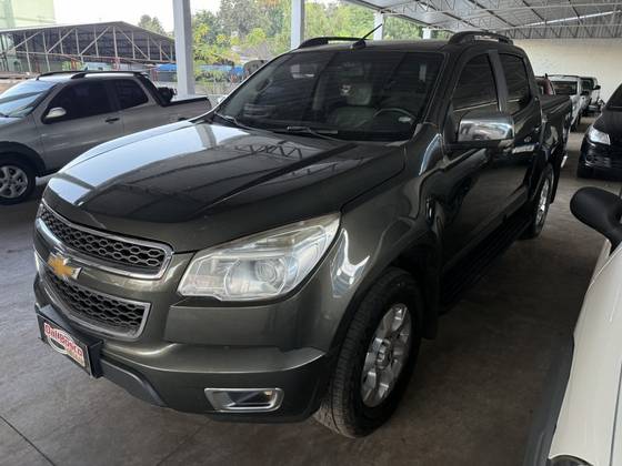 CHEVROLET S10 2.5 LTZ 4X4 CD 16V FLEX 4P MANUAL CHEVROLET S10 2.5 LTZ 4X4 CD 16V FLEX 4P MANUAL